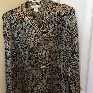 Silk Essentials animal print women's blouse, sz 8